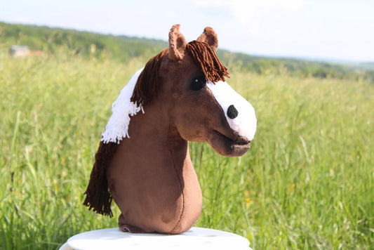 Hobby Horse - Donna Luna Ludus